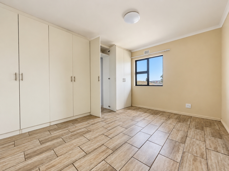 6 Bedroom Property for Sale in Rugby Western Cape